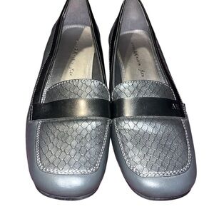Anne Klein Black and Gray Textured Loafers